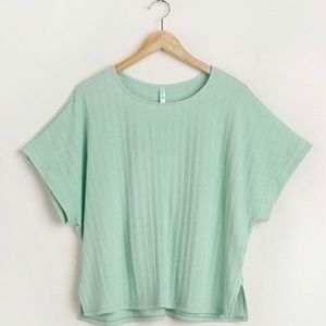 Women’s Drop Shoulder Short Sleeved Top